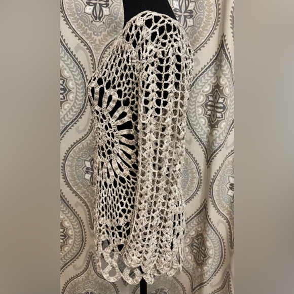 Boston Proper Asymmetric Beige Crochet Lace Top Size Small - Picture 2 of 5